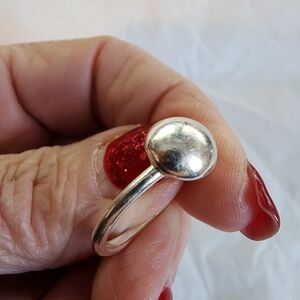 Silpada single ball ring size 7